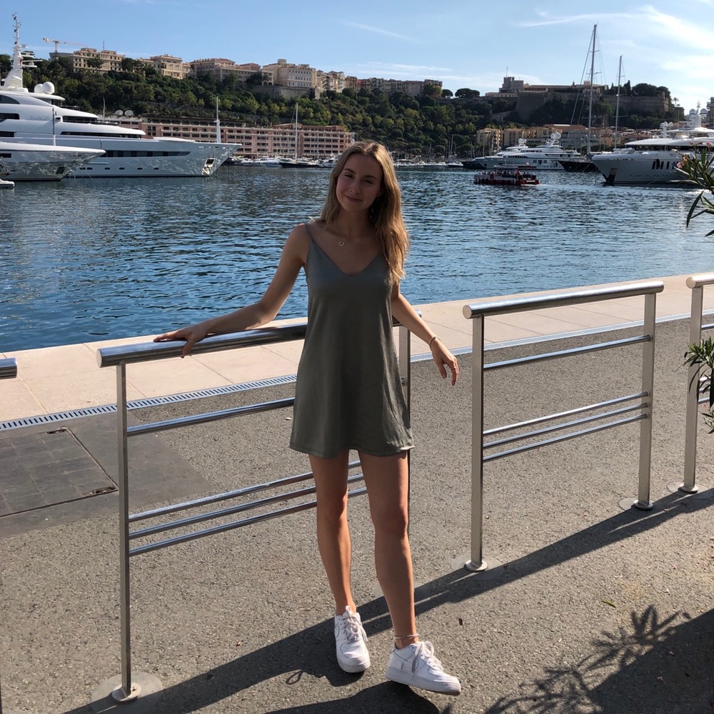 Meet your Posher, Juliette